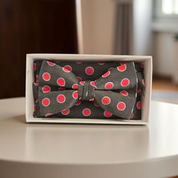 STACY ADAMS BLACK RED GRAY POLKA DOT FASHION BOXED BOW TIE & POCKET SQUARE SET. - Picture 1 of 5